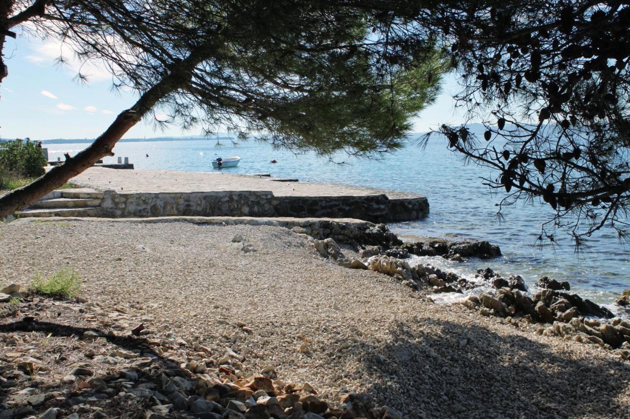 Family Friendly Seaside Apartments Kozino, Zadar - 5749 Petrcane Εξωτερικό φωτογραφία