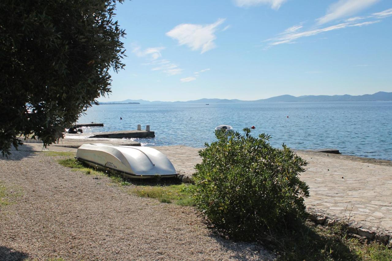 Family Friendly Seaside Apartments Kozino, Zadar - 5749 Petrcane Εξωτερικό φωτογραφία