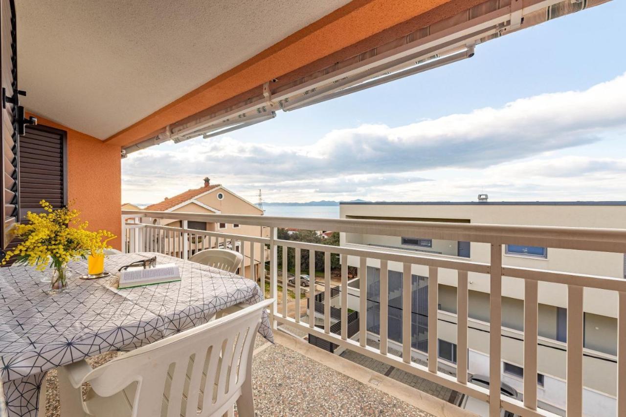 Family Friendly Seaside Apartments Kozino, Zadar - 5749 Petrcane Εξωτερικό φωτογραφία
